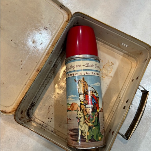 Double R Bar Ranch Lunchbox - Picture 3 of 3